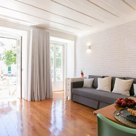 Sunny Photographers Studio With Balcony In Alcantara Apartment Lisbon