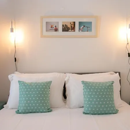 Apartment Sunny Photographers Studio With Balcony In Alcantara Lisbon